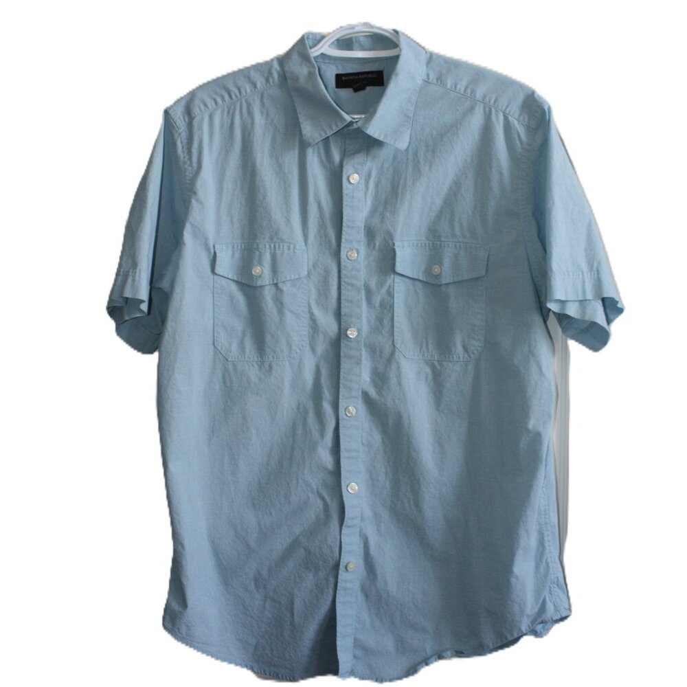 Banana Republic Men's Light Blue Short Sleeve Buttoned Shirt - Size Large